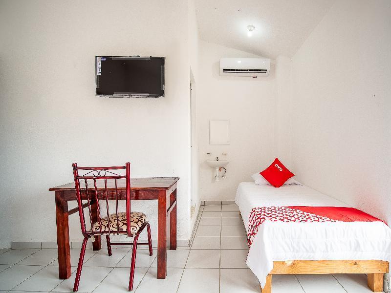 Oyo Hotel Posada San Vicente, Huatulco Santa Maria Huatulco ภายนอก รูปภาพ