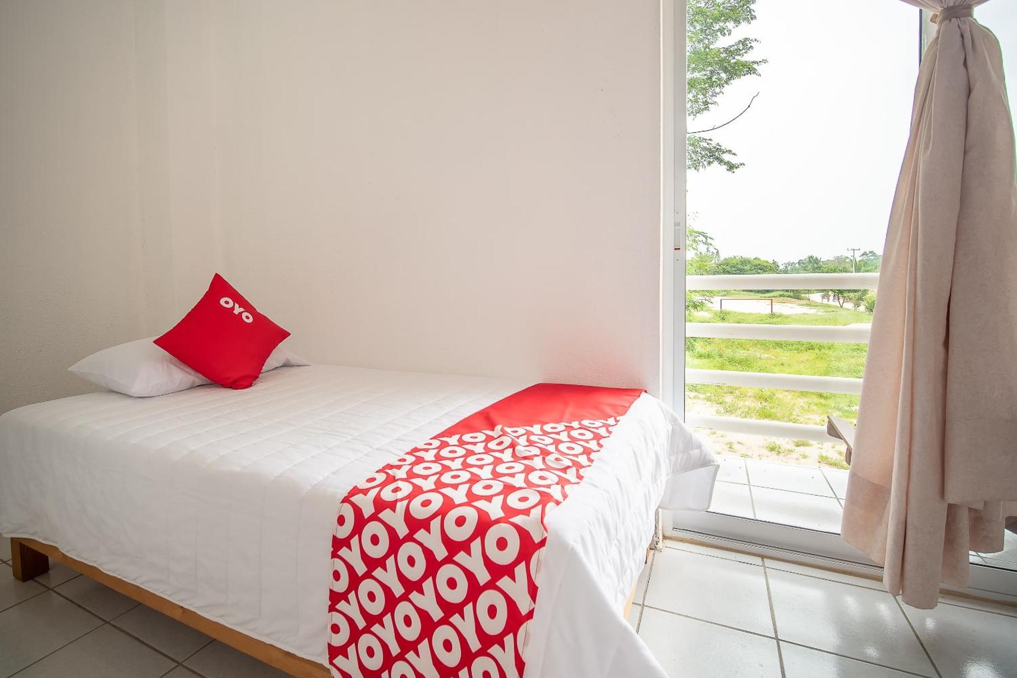 Oyo Hotel Posada San Vicente, Huatulco Santa Maria Huatulco ภายนอก รูปภาพ