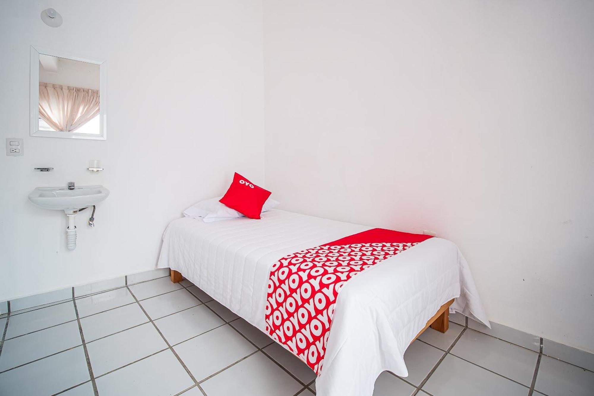 Oyo Hotel Posada San Vicente, Huatulco Santa Maria Huatulco ภายนอก รูปภาพ