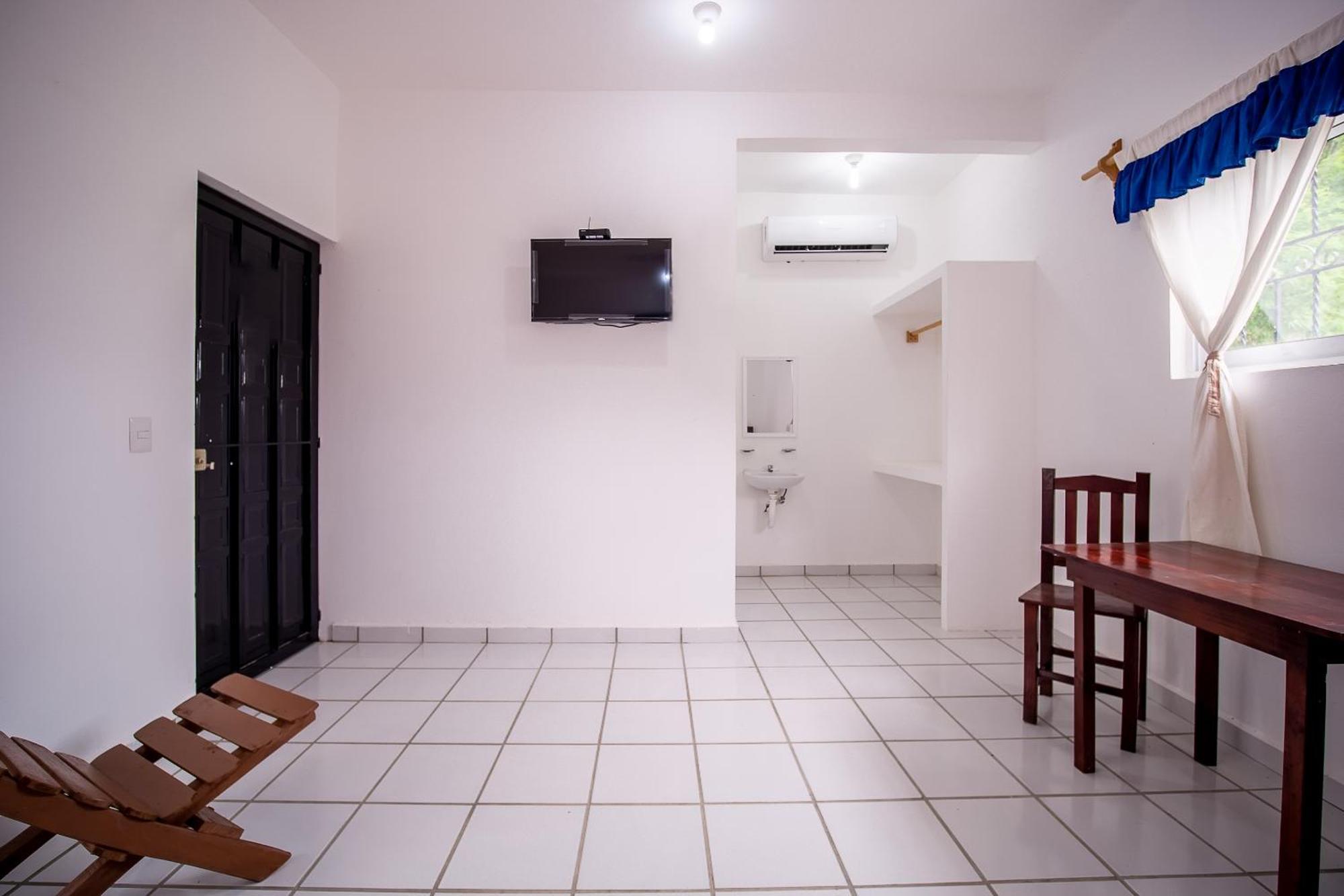 Oyo Hotel Posada San Vicente, Huatulco Santa Maria Huatulco ภายนอก รูปภาพ